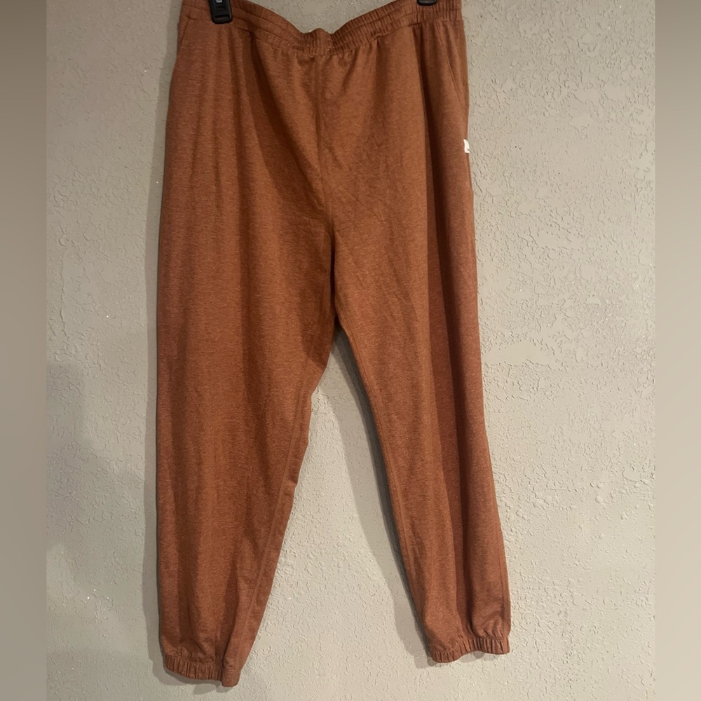 Vuori Women’s Joggers Sz Large Burnt Orange/Brown Athletic Comfort Drawstring